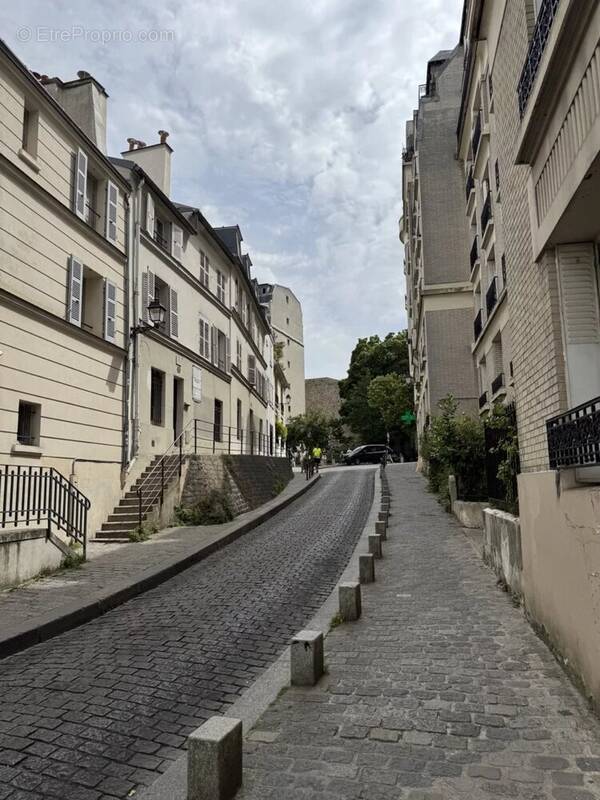 Appartement à PARIS-18E
