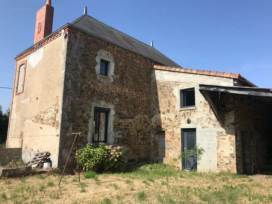 Maison à COULONGES-THOUARSAIS