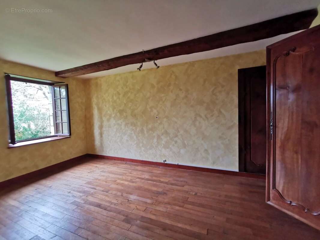 Maison à MONTREUIL-BELLAY