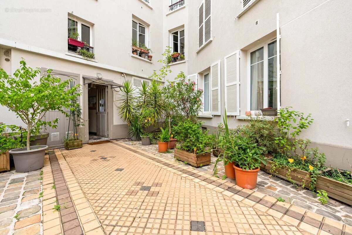 Appartement à LEVALLOIS-PERRET