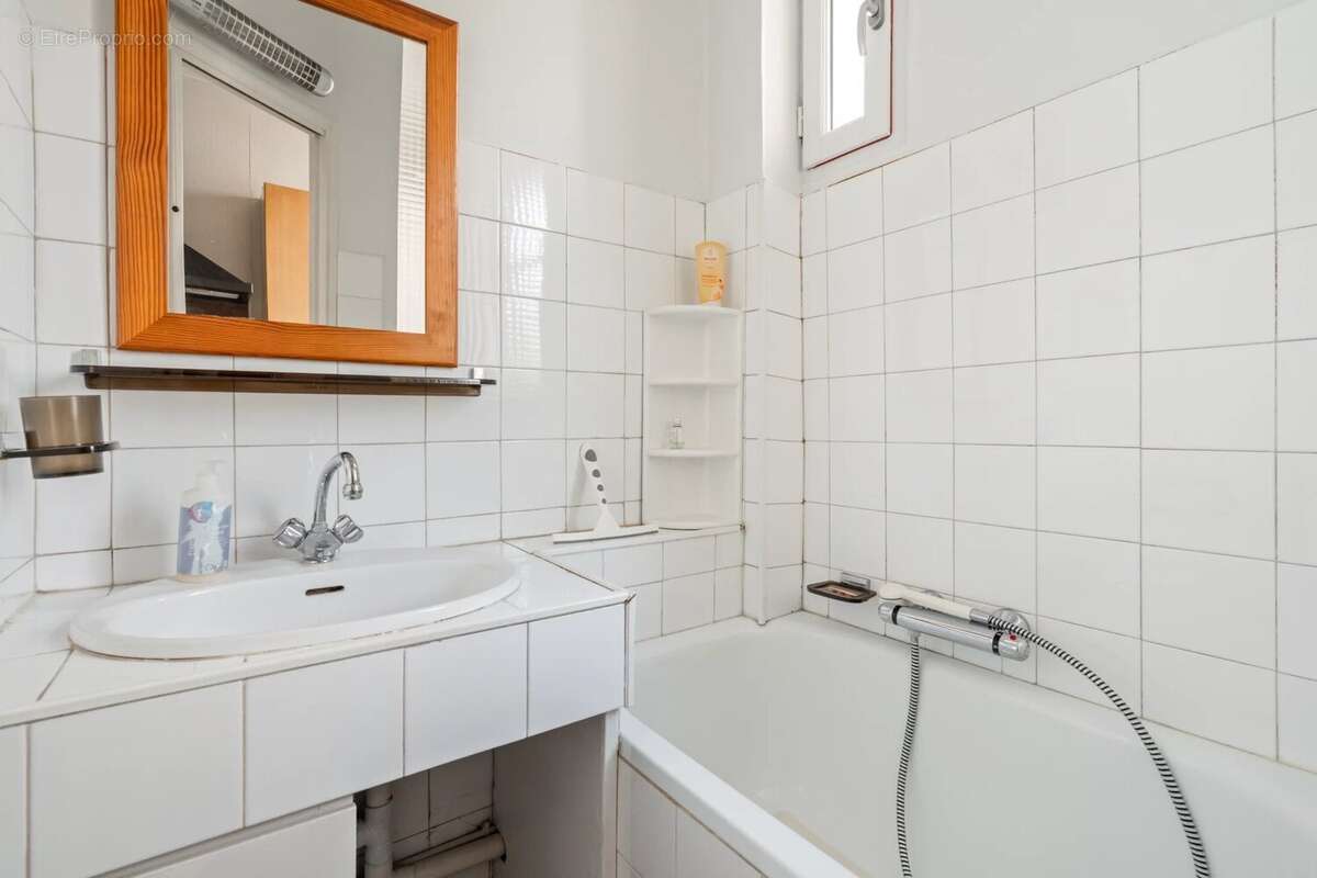 Appartement à LEVALLOIS-PERRET