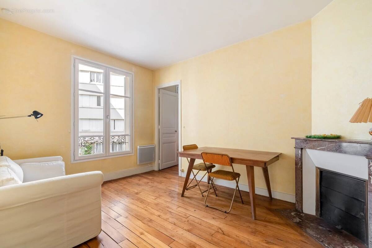Appartement à LEVALLOIS-PERRET