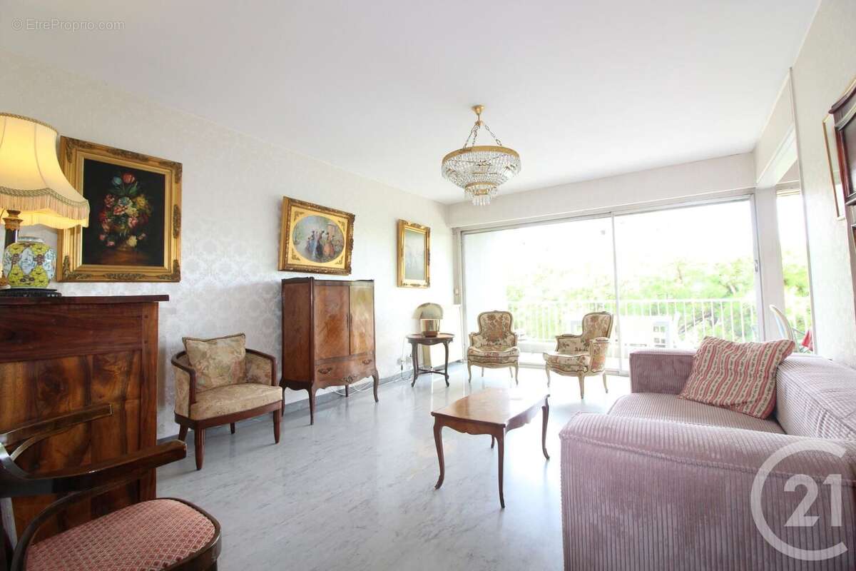 Appartement à MENTON