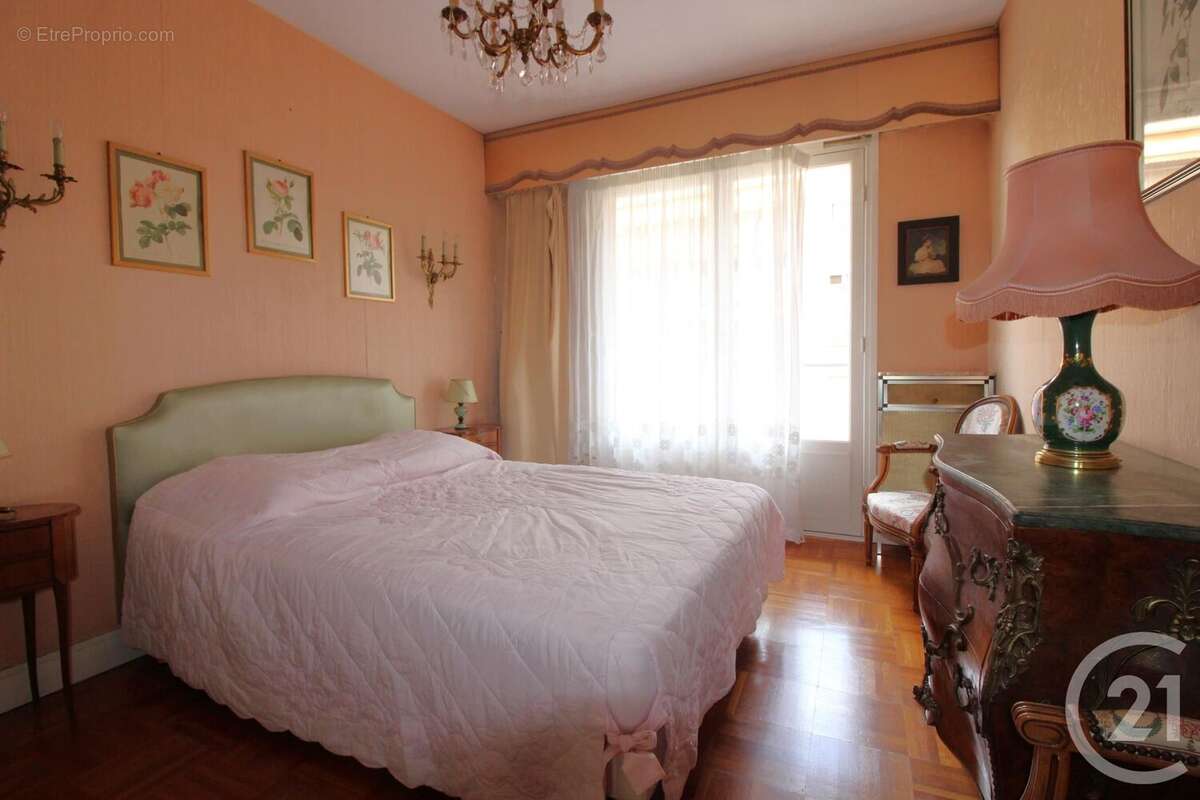 Appartement à MENTON