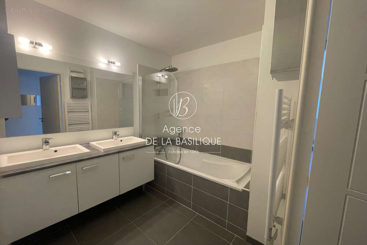 Appartement à ARLES