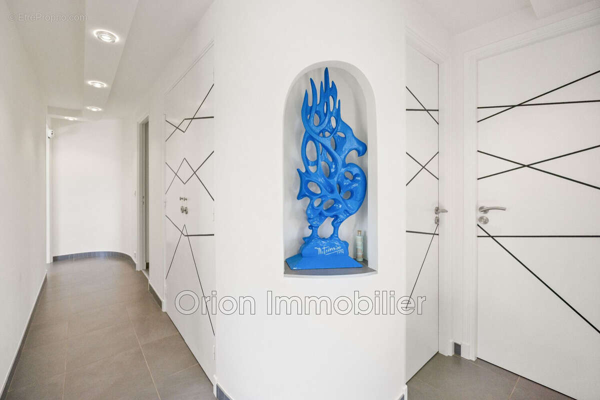 Maison à MANDELIEU-LA-NAPOULE