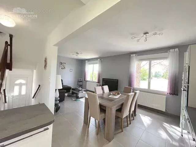 Maison à VILLEMANDEUR