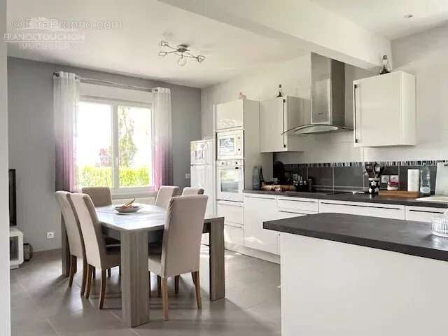 Maison à VILLEMANDEUR