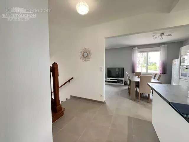 Maison à VILLEMANDEUR