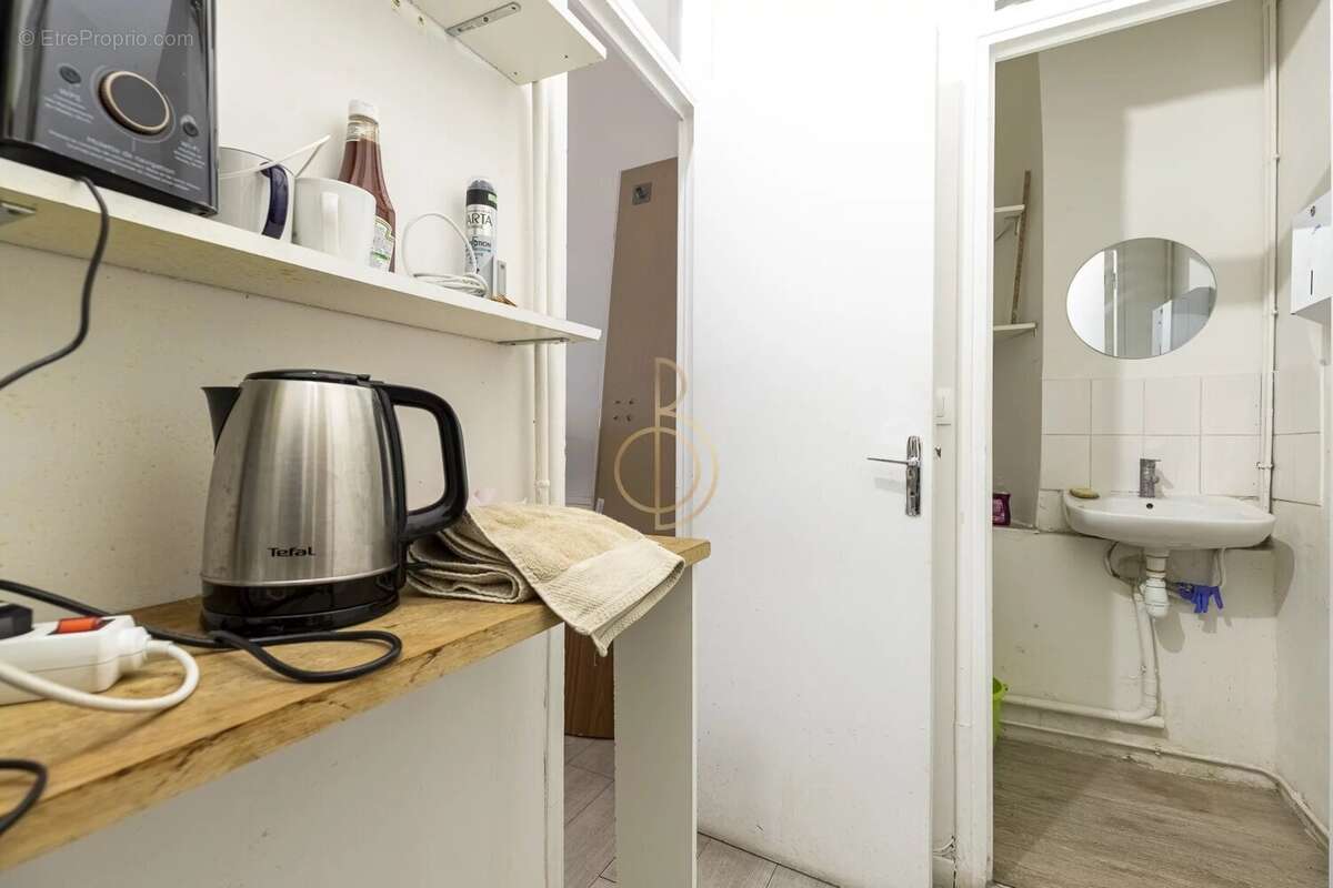 Commerce à PARIS-16E