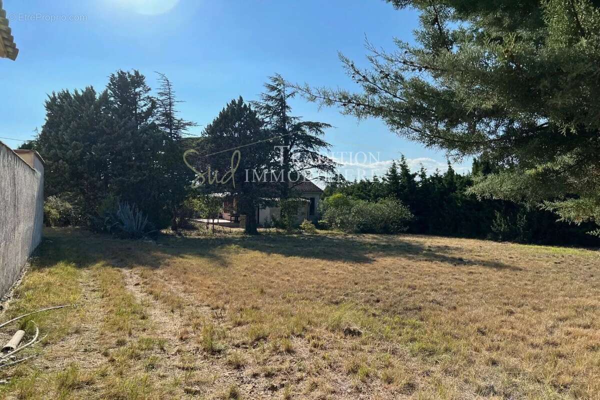 Maison à FONTVIEILLE