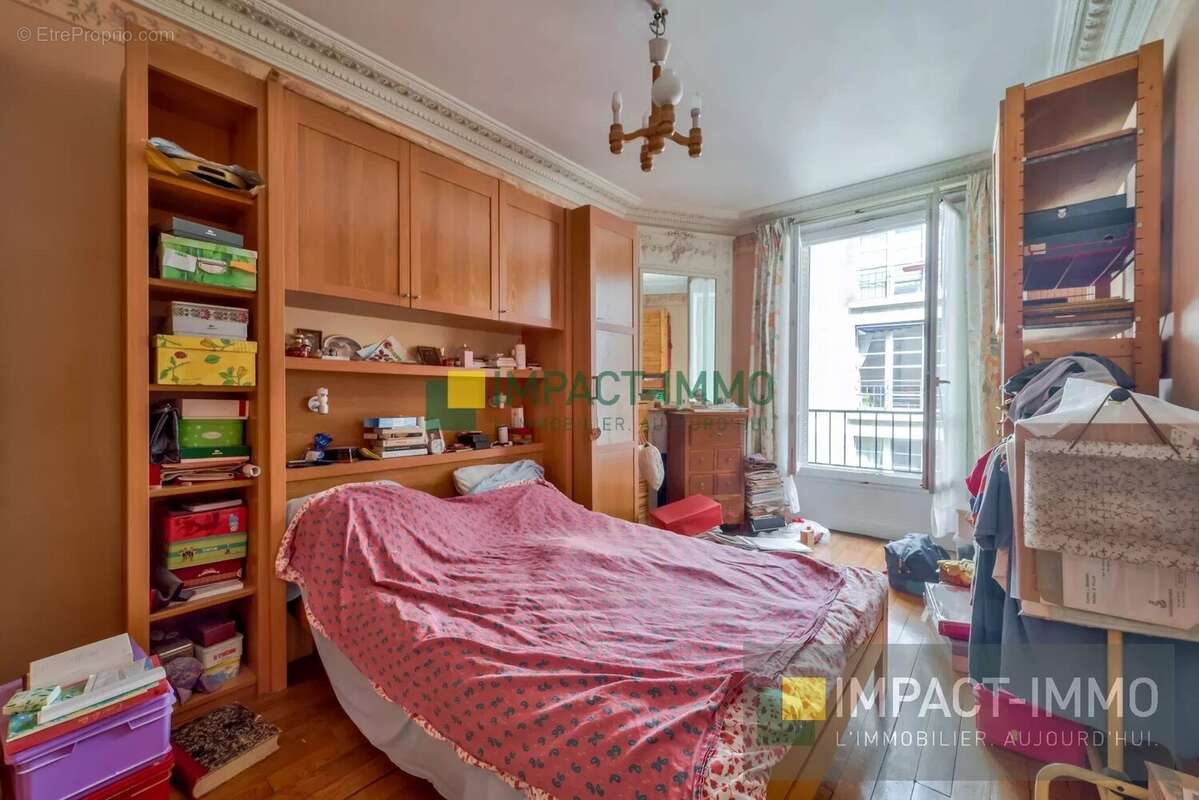 Appartement à PARIS-18E