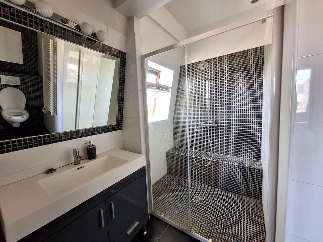 Maison à SAINT-MAUR-DES-FOSSES