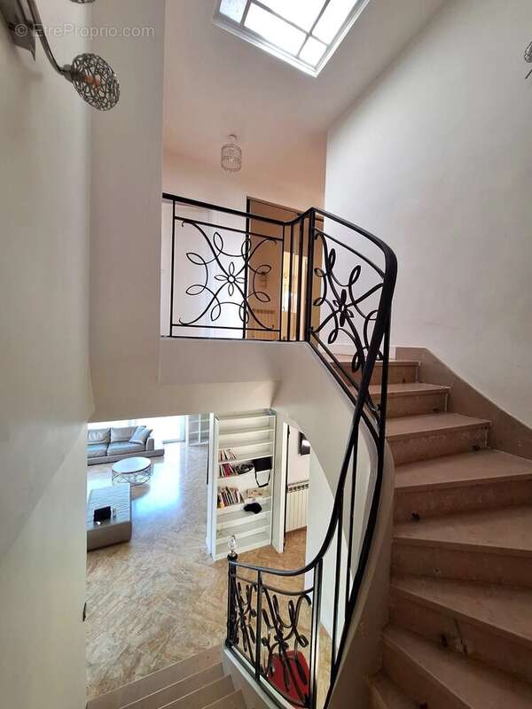 Maison à SAINT-MAUR-DES-FOSSES