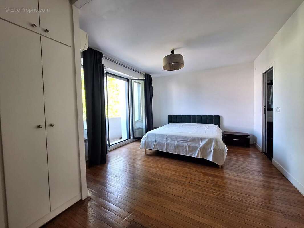 Maison à SAINT-MAUR-DES-FOSSES