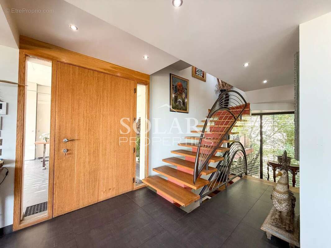 Maison à MANDELIEU-LA-NAPOULE