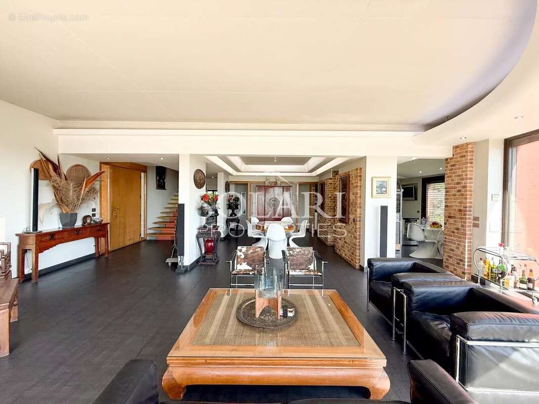 Maison à MANDELIEU-LA-NAPOULE