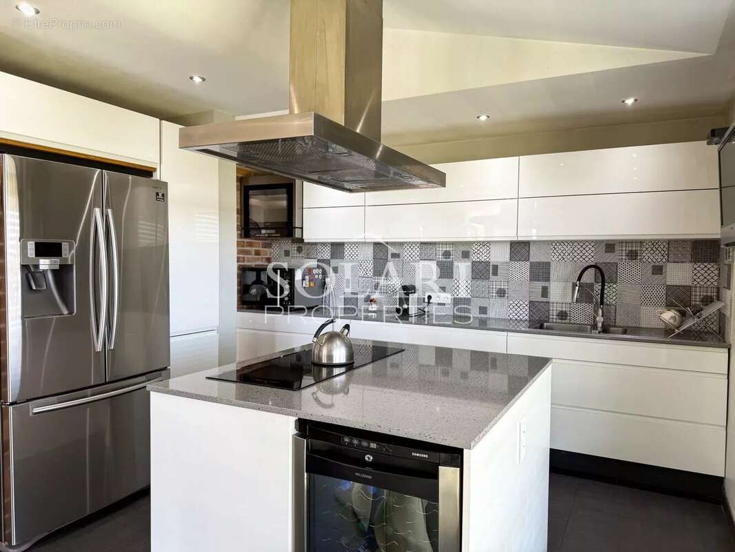 Maison à MANDELIEU-LA-NAPOULE