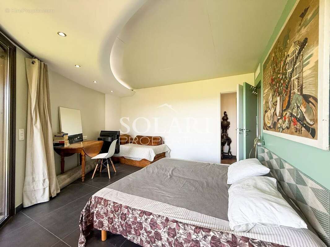 Maison à MANDELIEU-LA-NAPOULE