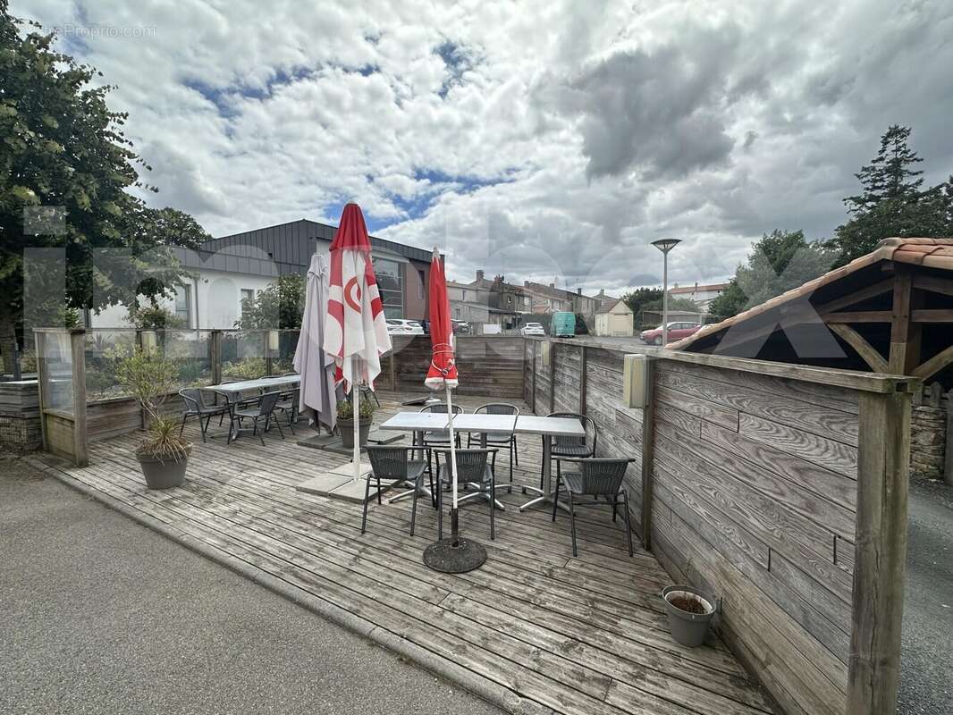 IMG_5861 - Commerce à SAINT-LAURENT-DES-AUTELS