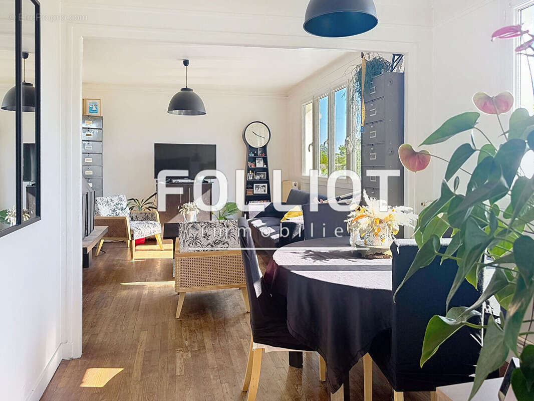 Maison à GOUVILLE-SUR-MER