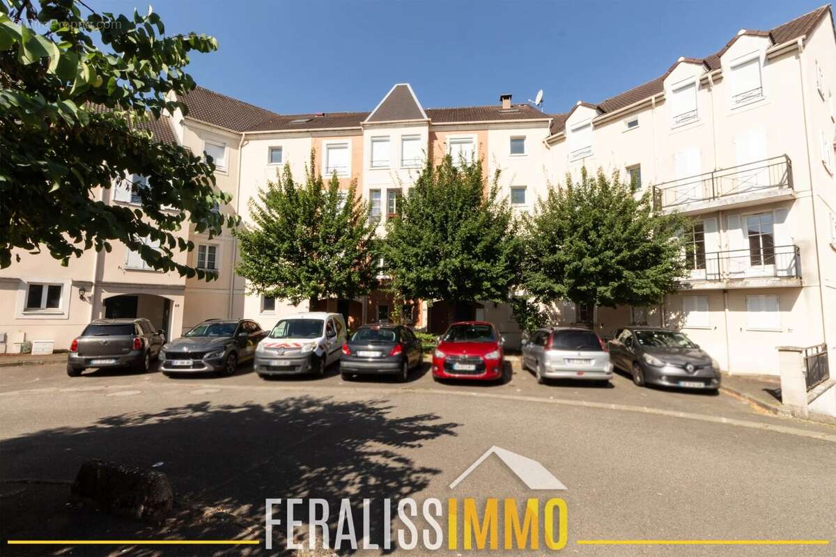 Appartement à COURDIMANCHE