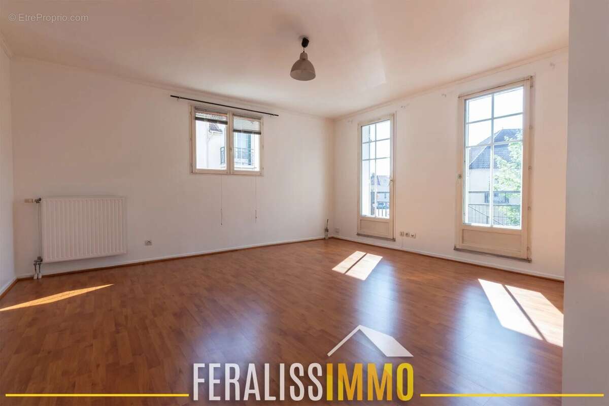 Appartement à COURDIMANCHE