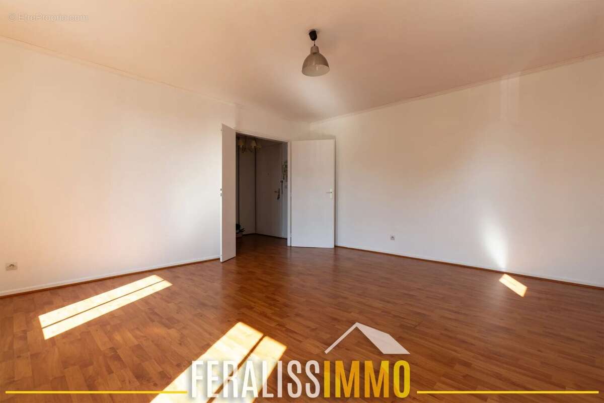 Appartement à COURDIMANCHE