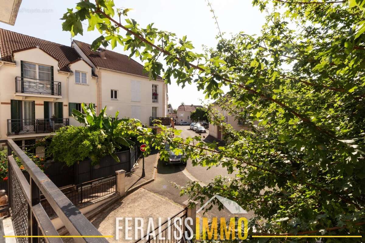 Appartement à COURDIMANCHE