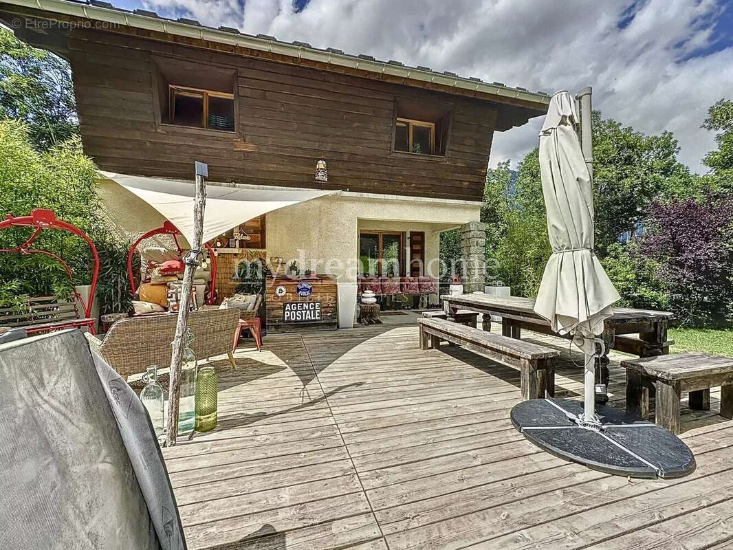 Maison à LES HOUCHES