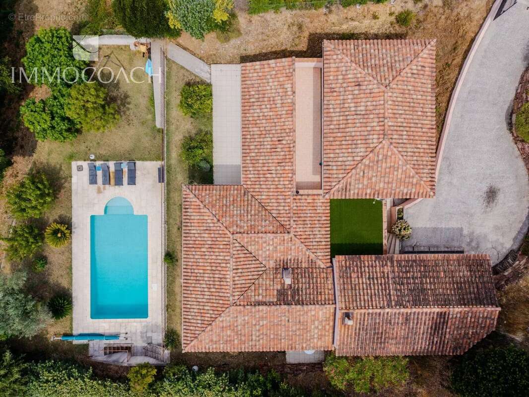 Maison à LA LONDE-LES-MAURES