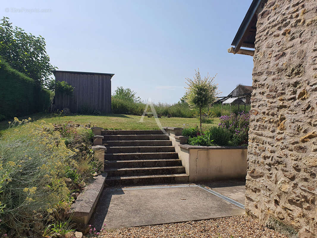 Maison à VILLENTROIS