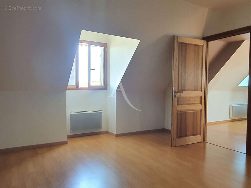 Maison à VILLENTROIS