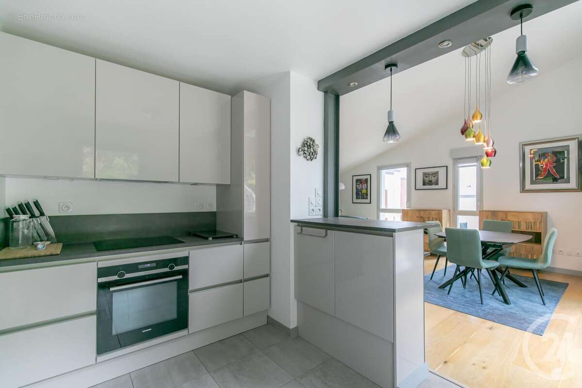 Appartement à CHENNEVIERES-SUR-MARNE