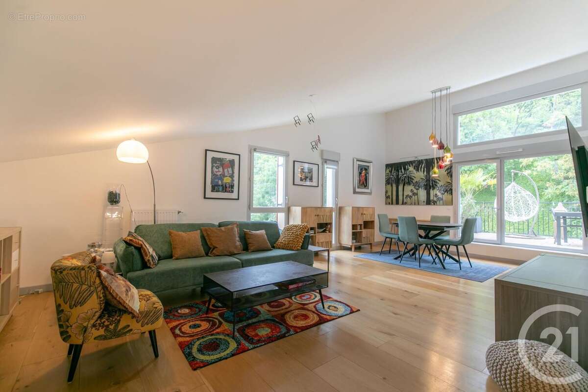 Appartement à CHENNEVIERES-SUR-MARNE