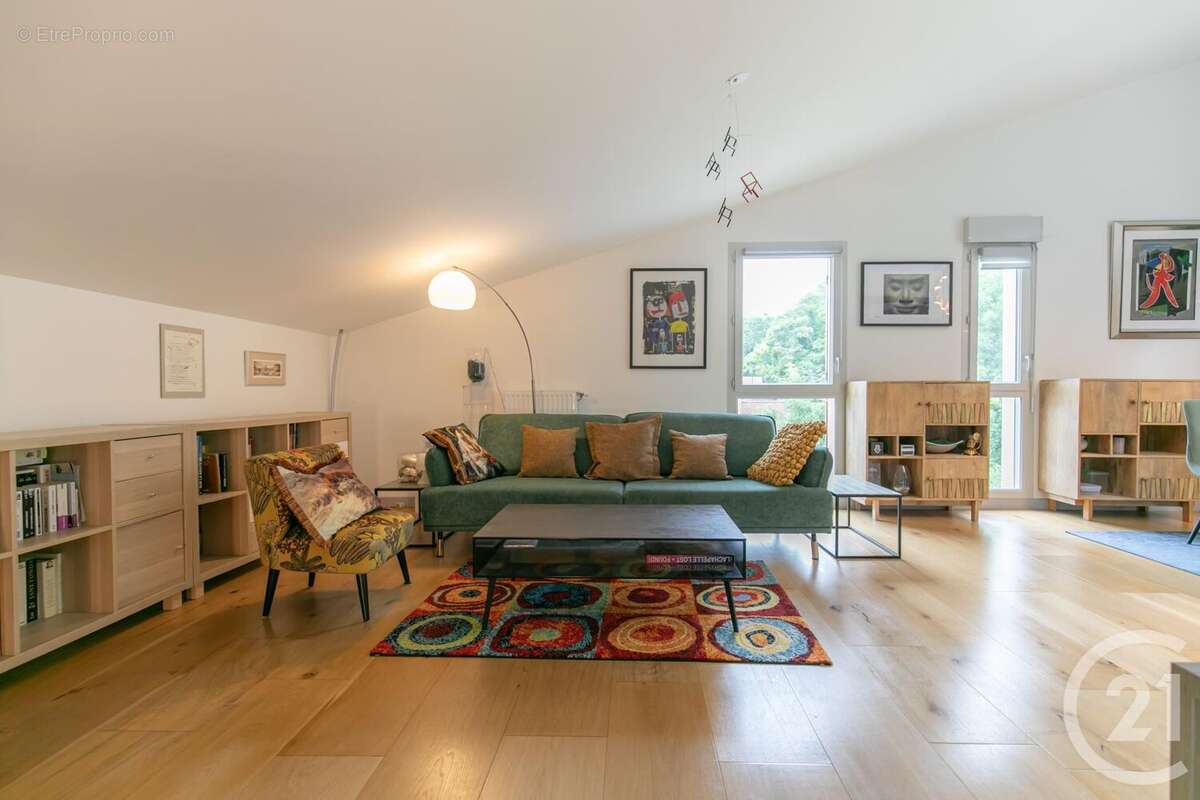 Appartement à CHENNEVIERES-SUR-MARNE