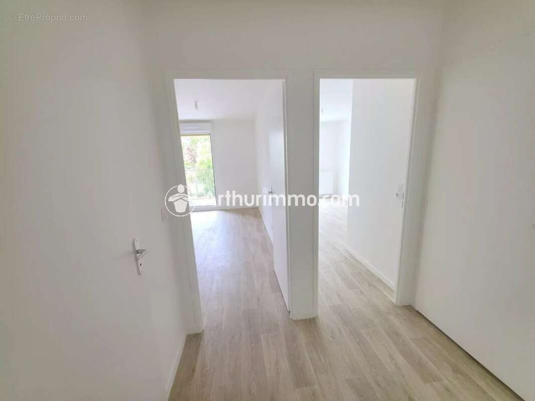 Appartement à SAVIGNY-LE-TEMPLE