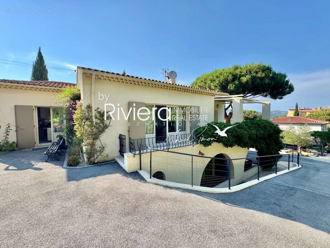 Maison à CAVALAIRE-SUR-MER