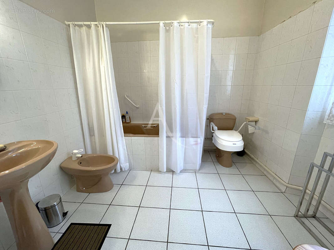 Maison à GRISY-SUISNES