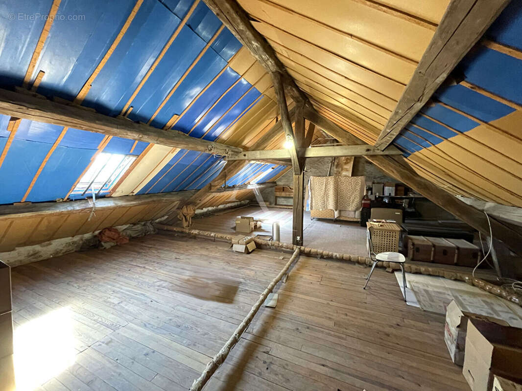 Maison à GRISY-SUISNES