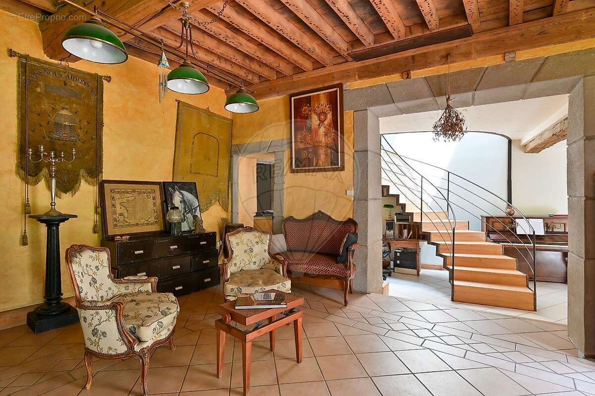 Appartement à BEYNOST