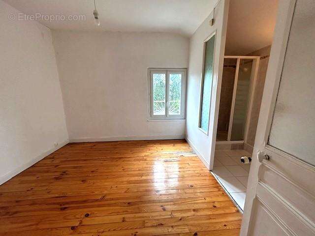   - Maison à RILLIEUX-LA-PAPE