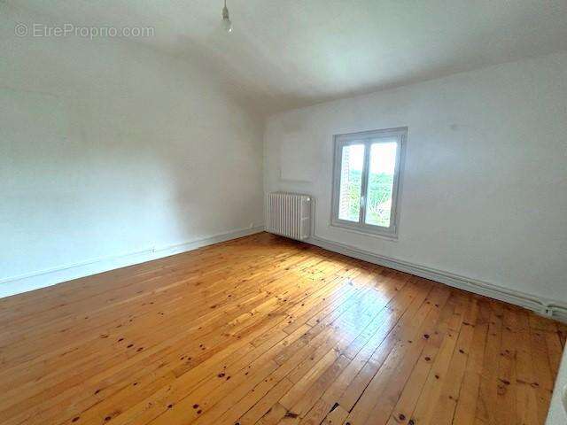   - Maison à RILLIEUX-LA-PAPE