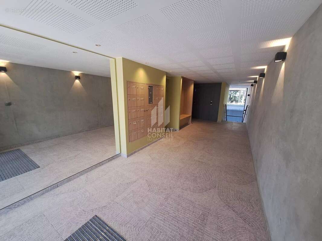 Appartement à LE PONT-DE-CLAIX