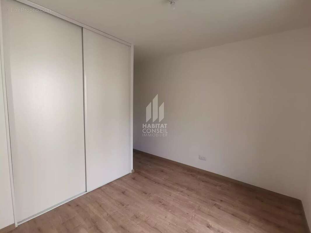 Appartement à LE PONT-DE-CLAIX