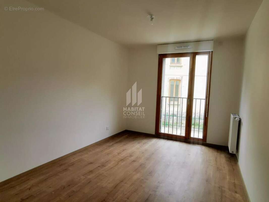 Appartement à LE PONT-DE-CLAIX