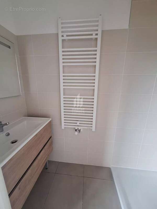 Appartement à LE PONT-DE-CLAIX