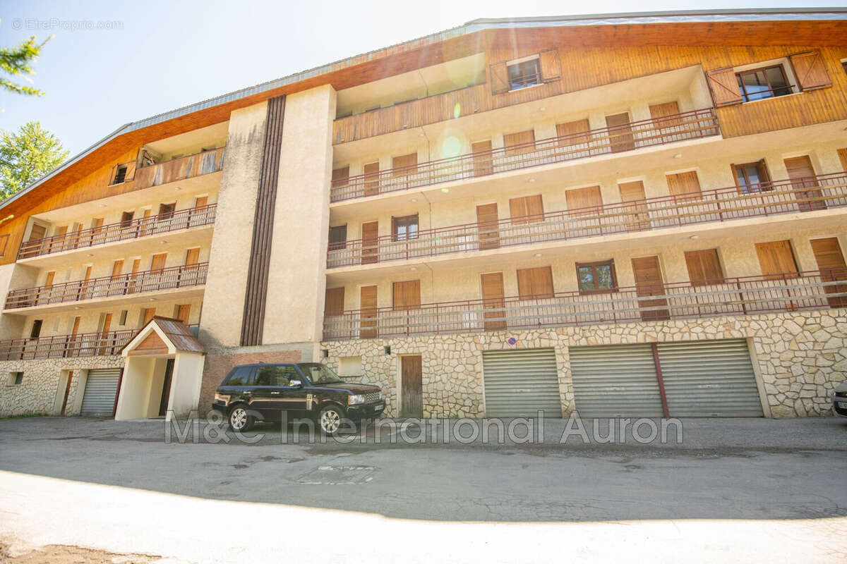 Appartement à SAINT-ETIENNE-DE-TINEE