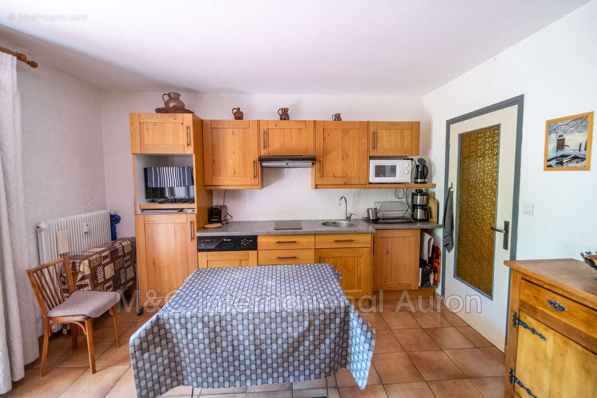 Appartement à SAINT-ETIENNE-DE-TINEE