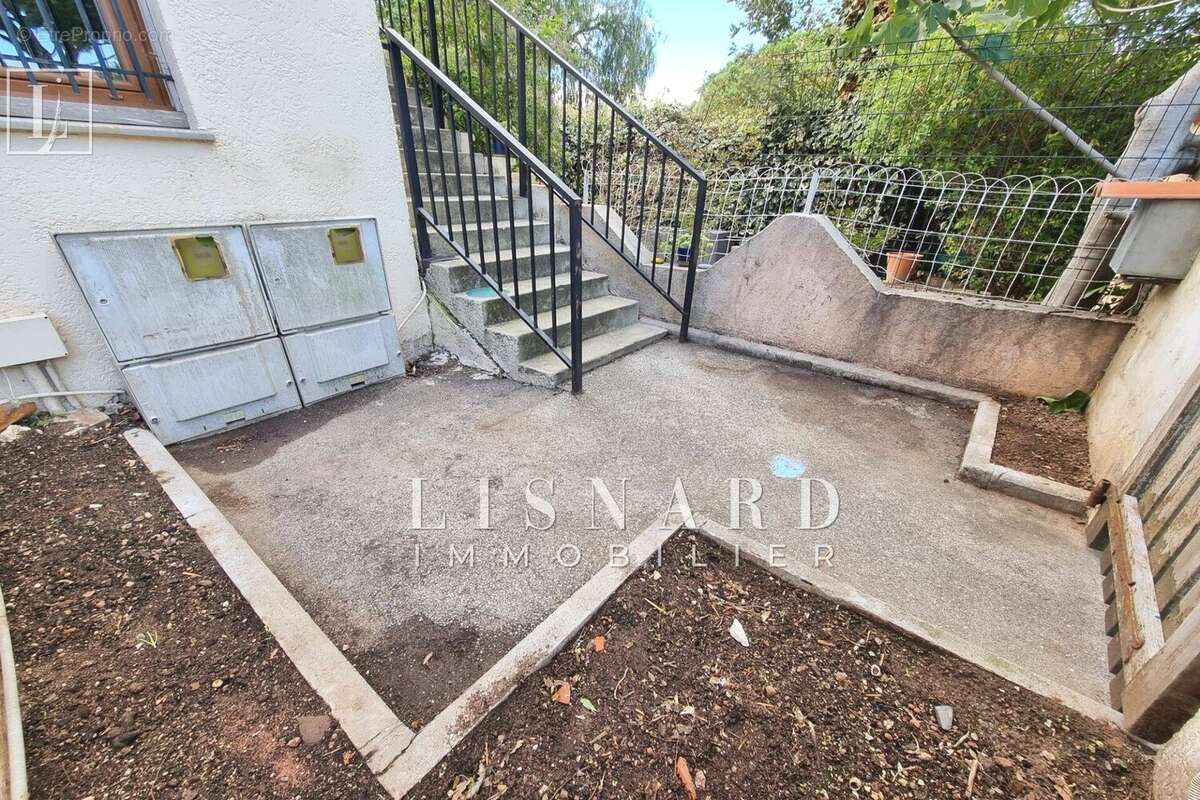 Appartement à FREJUS